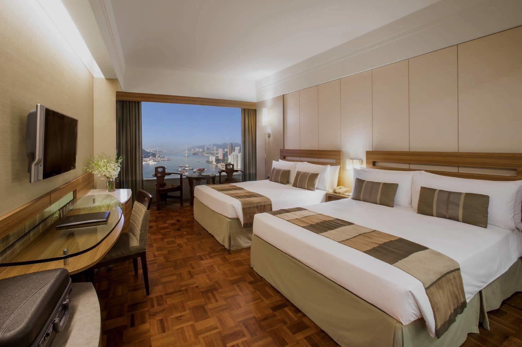 Nina Tsuen Wan West Hotel