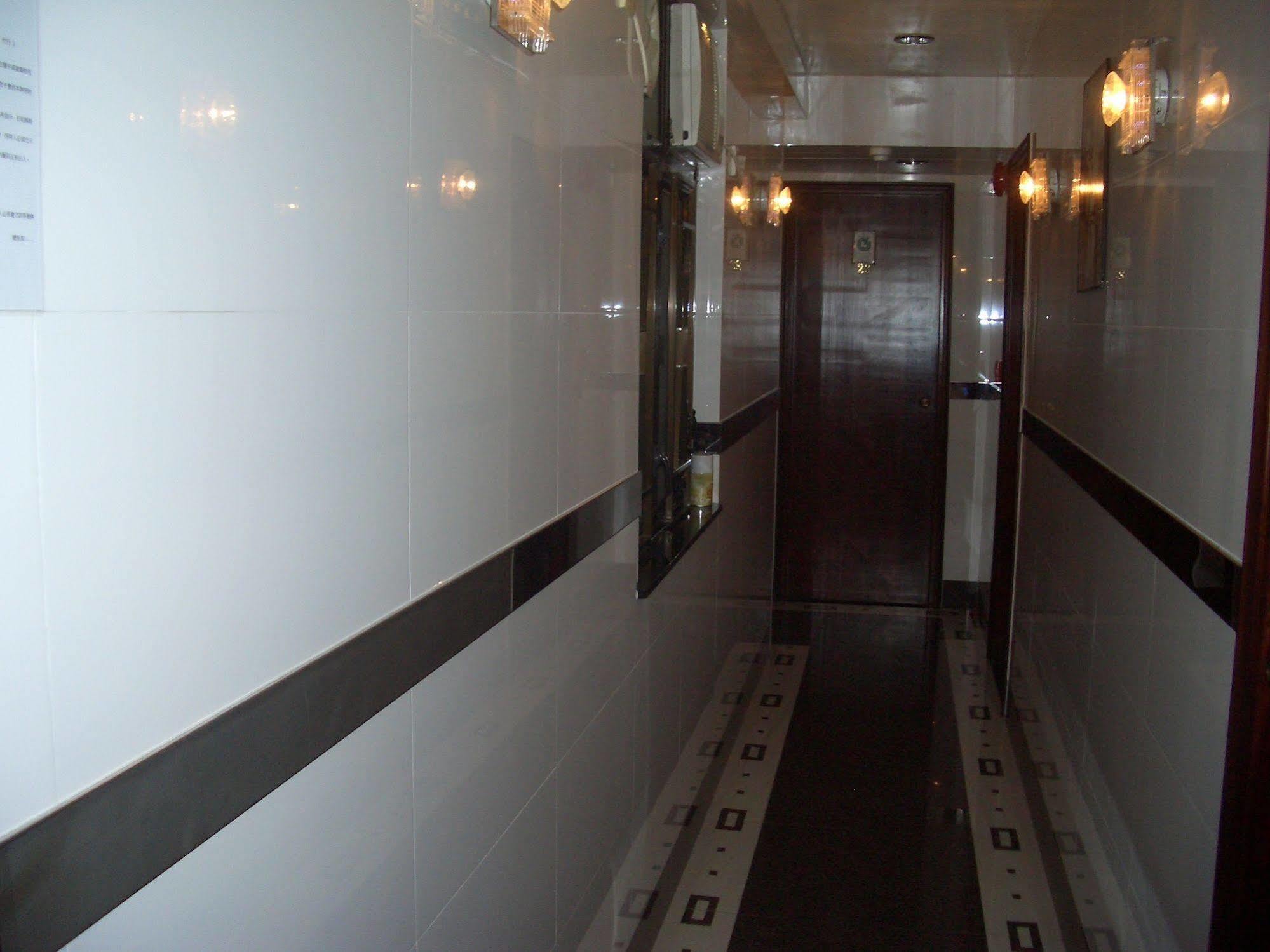 Maple Leaf Guest house Hong Kong