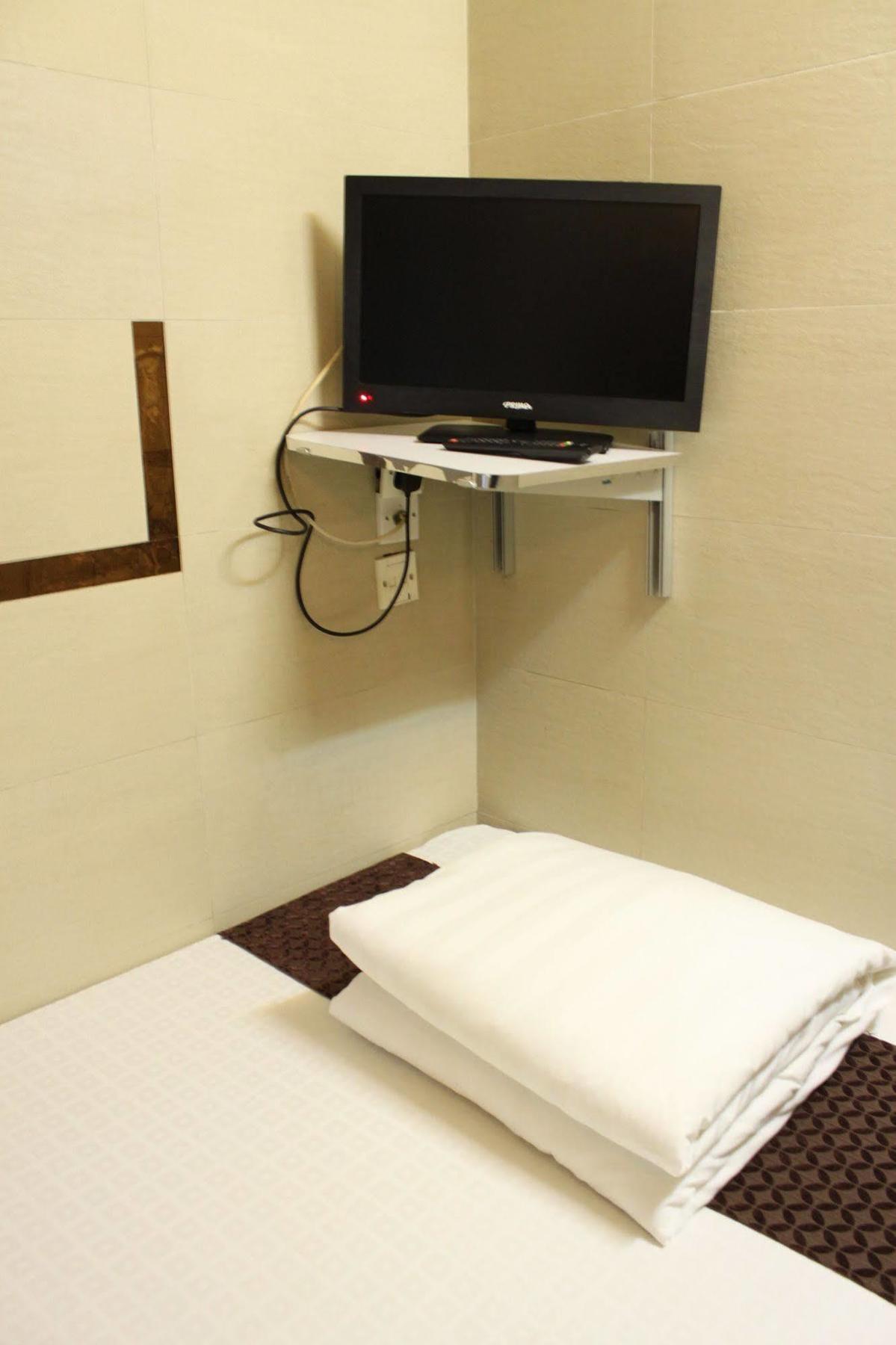 New Grand Guest house *