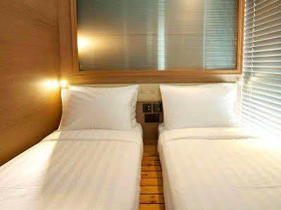 Bluejay Residences Hotel Hongkong