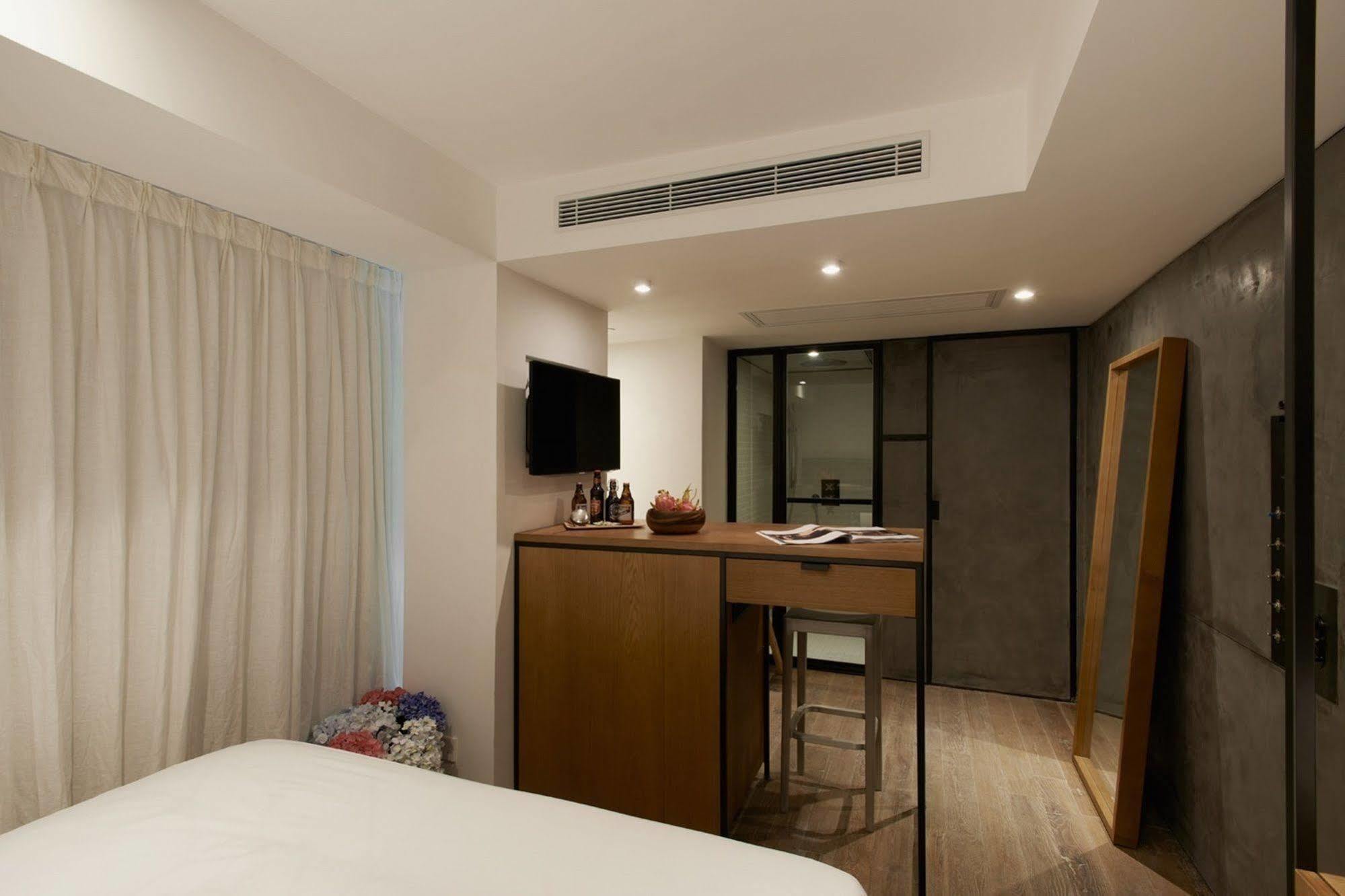 Hmlet Austin Avenue 4*