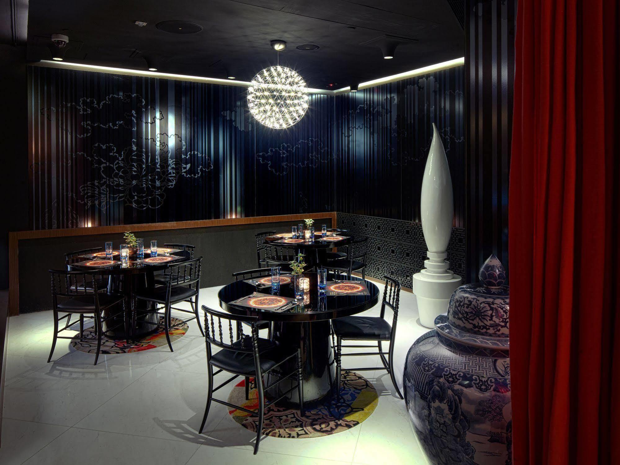 Mira Moon Khách sạn 5*