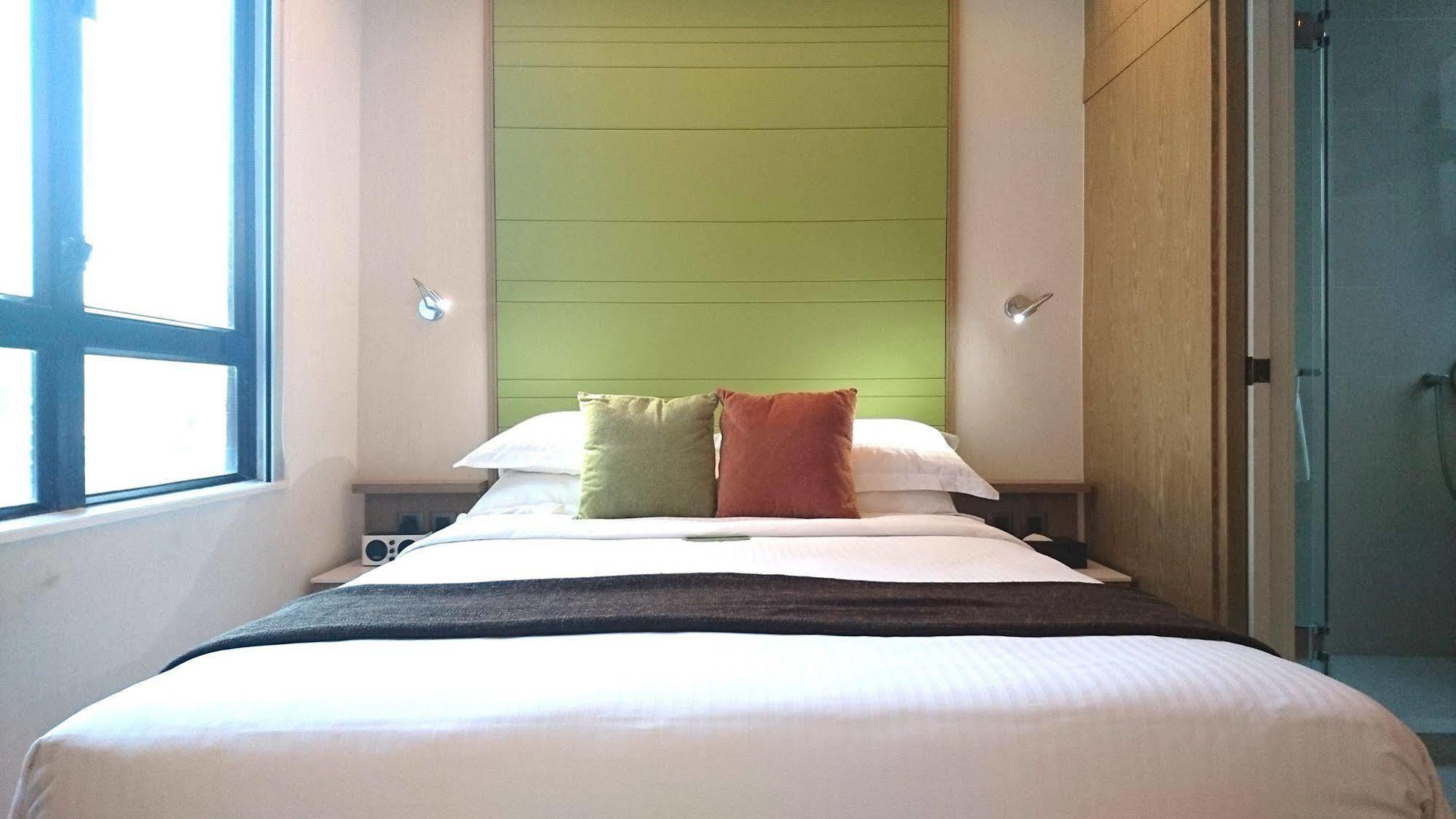 Ying'nflo, Hong Kong, Wan Chai 4*