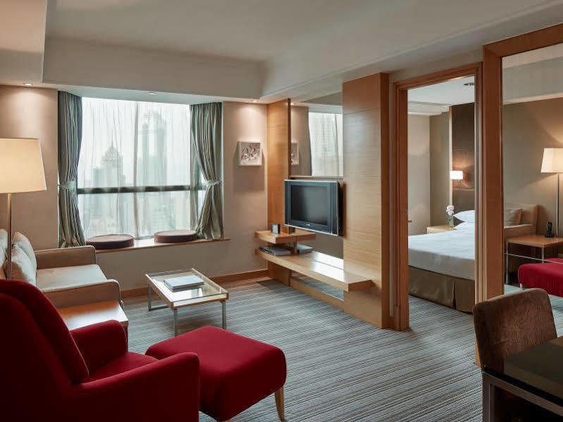 Aparthotel Two Macdonnell Road 4*