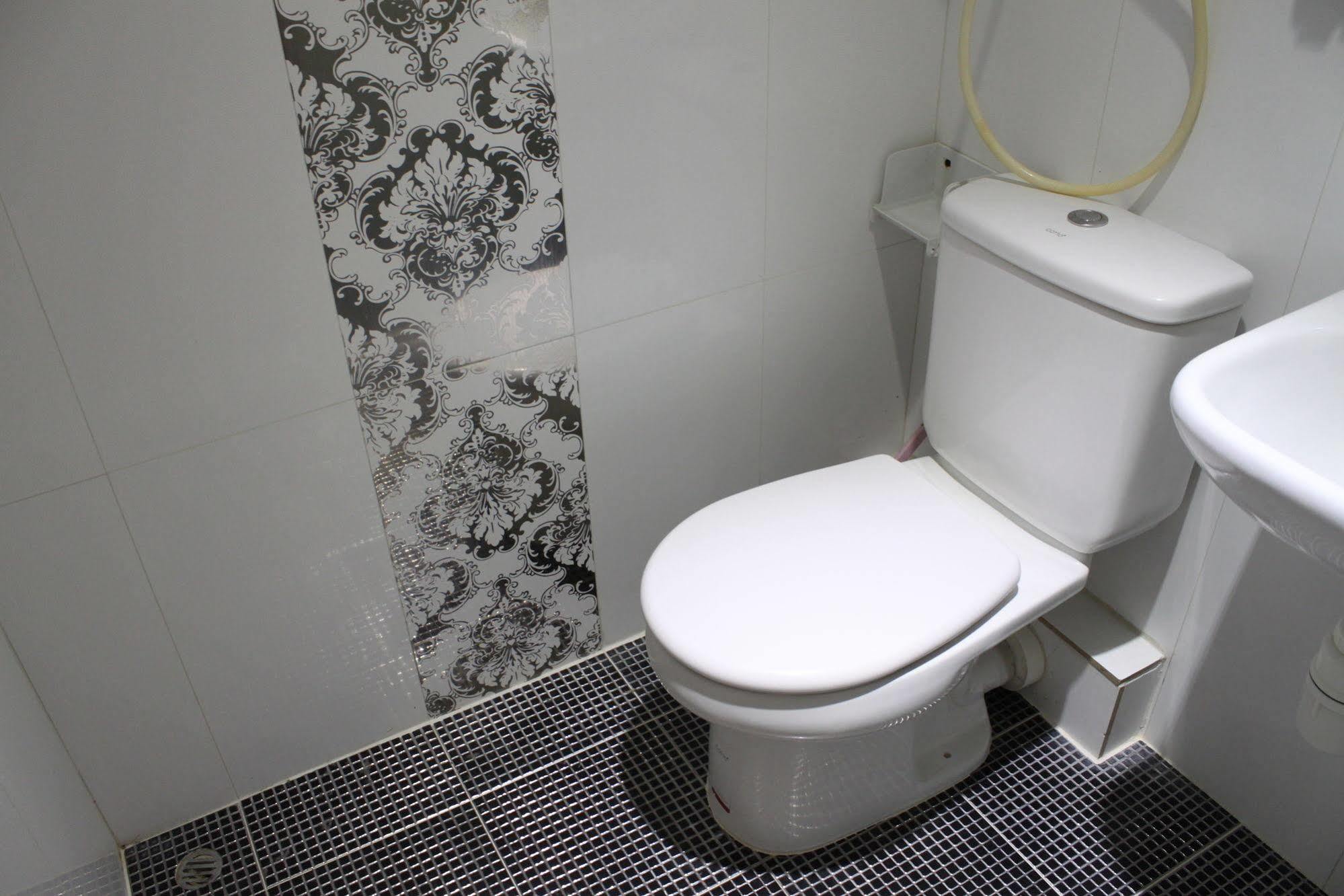 New Chung King Mansion - Tower C Guest house