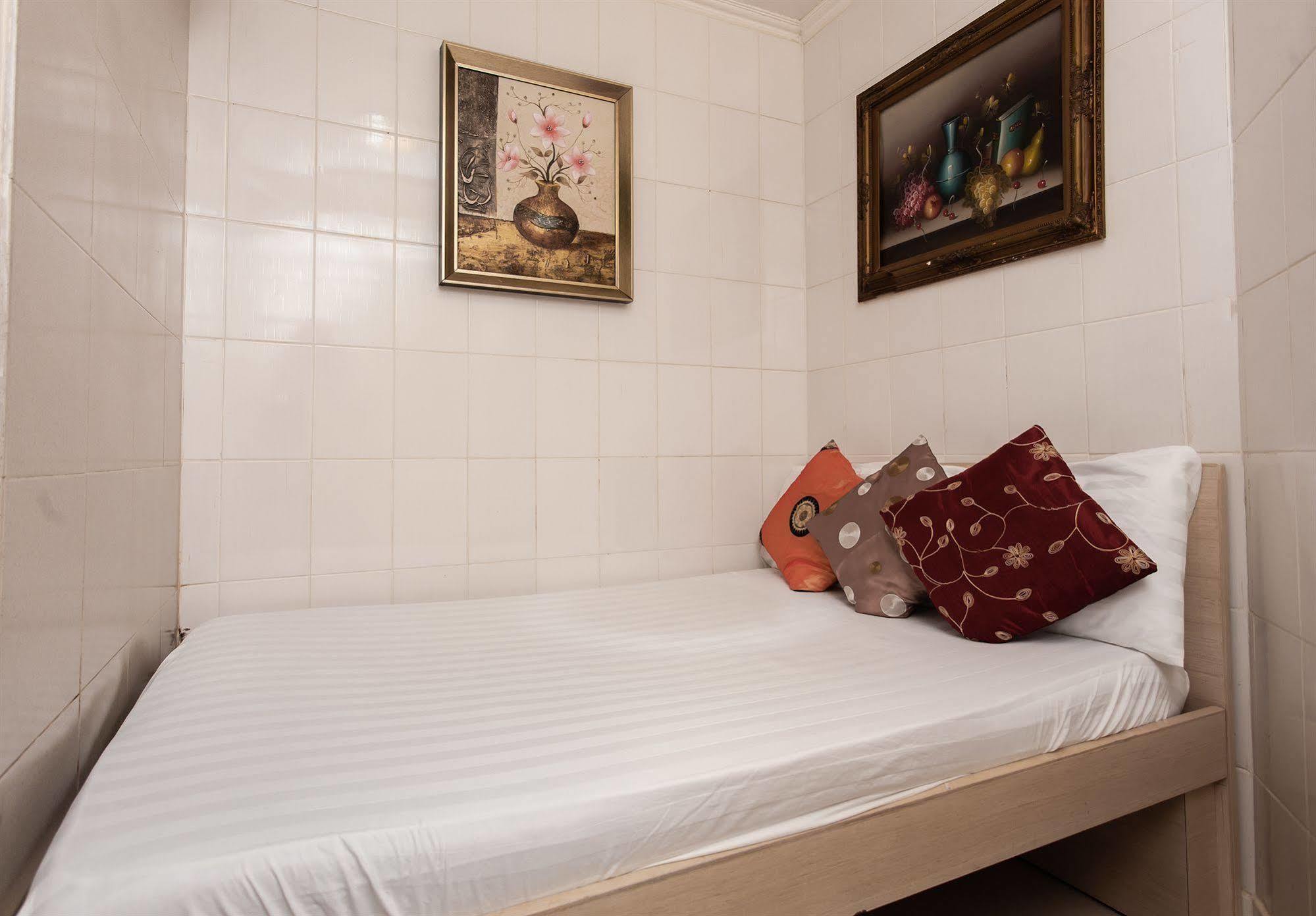 Lily Garden Guest house Hong Kong