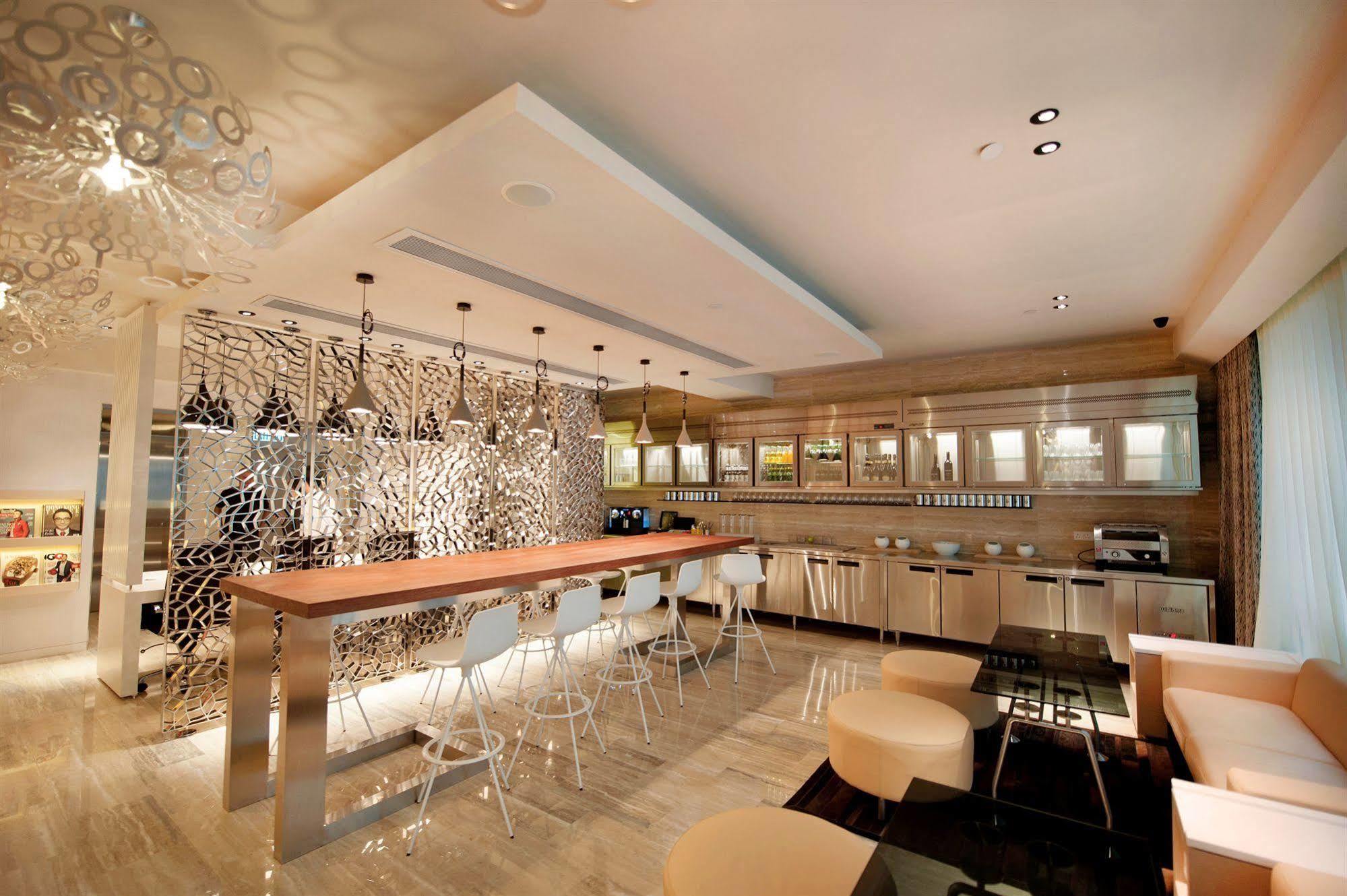 Dash Living On Queen's Hotel Hong Kong