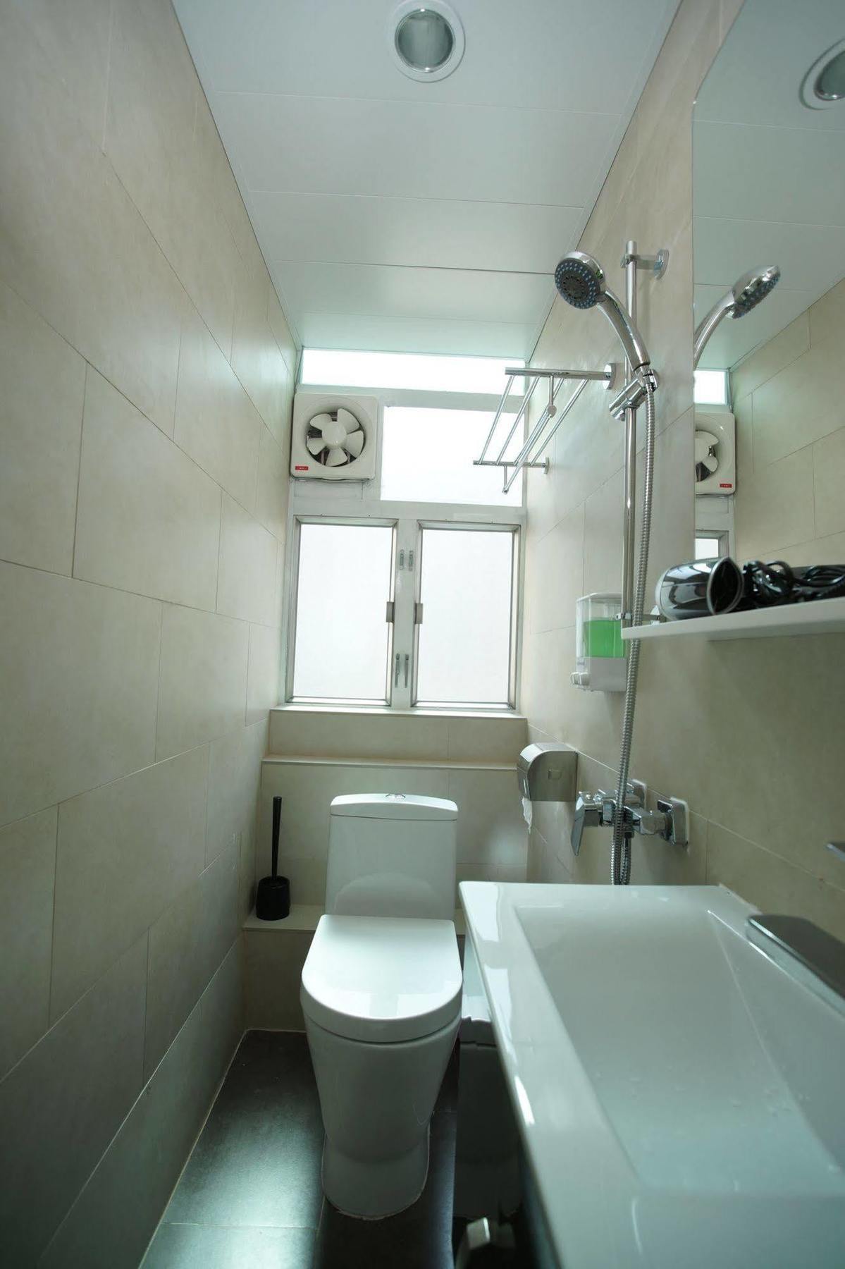 Alohas Hostel *