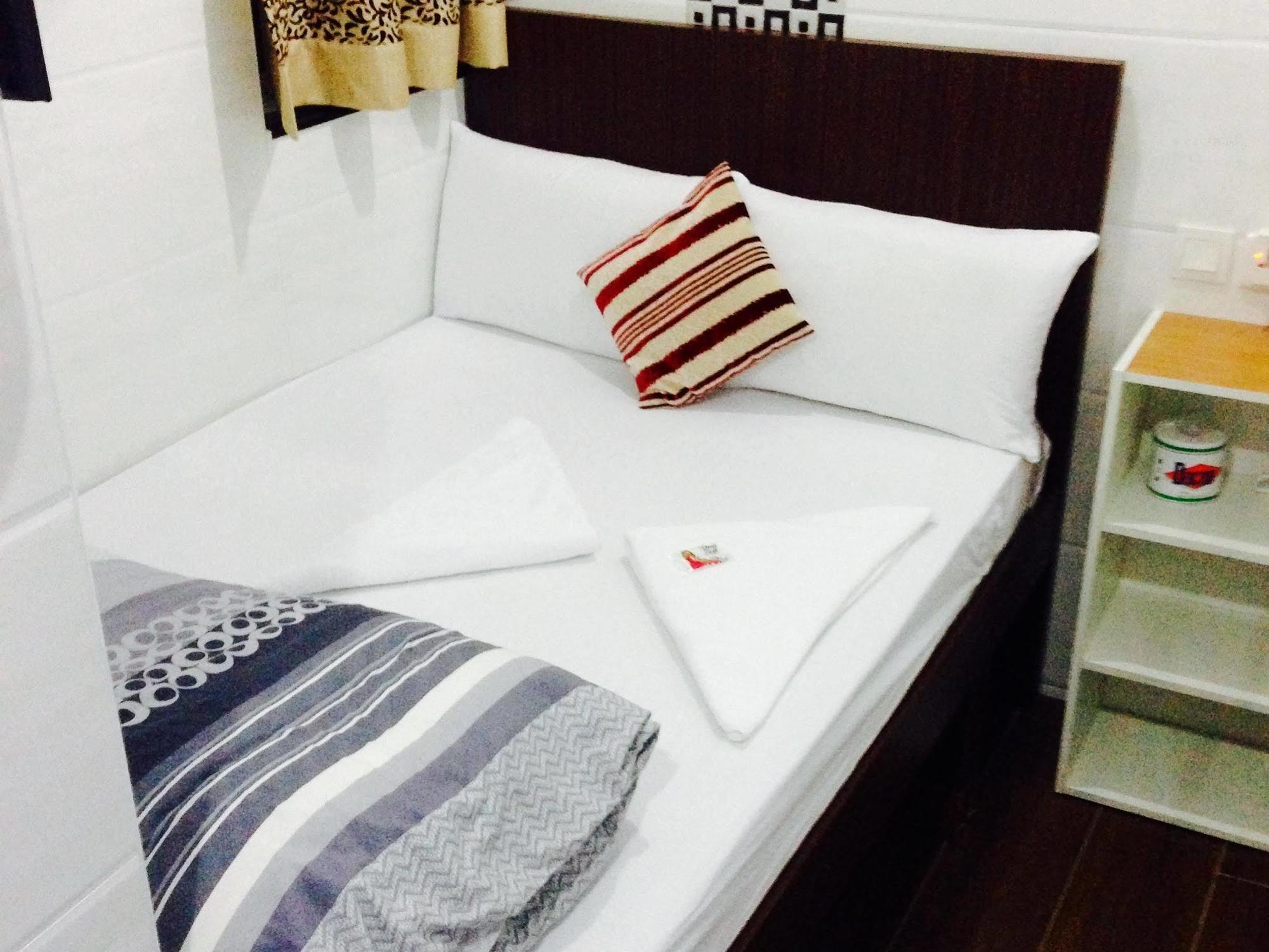 Crystal Guest house Hong Kong