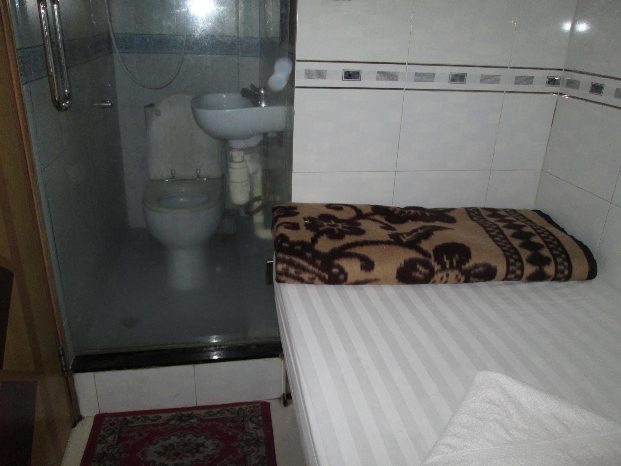 Crystal Guest house *
