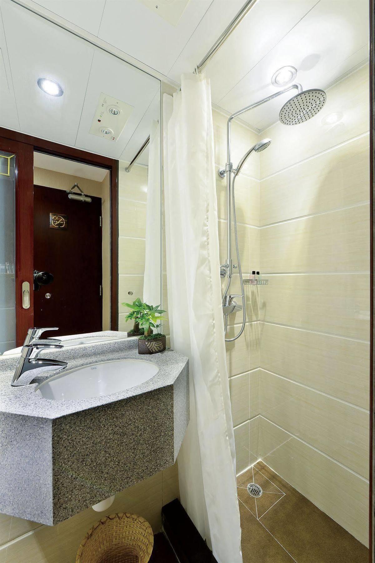 The Shai Red - Formerly Mingle In The Shai Hotel 3*