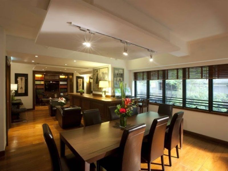 Xi Hotel 3*
