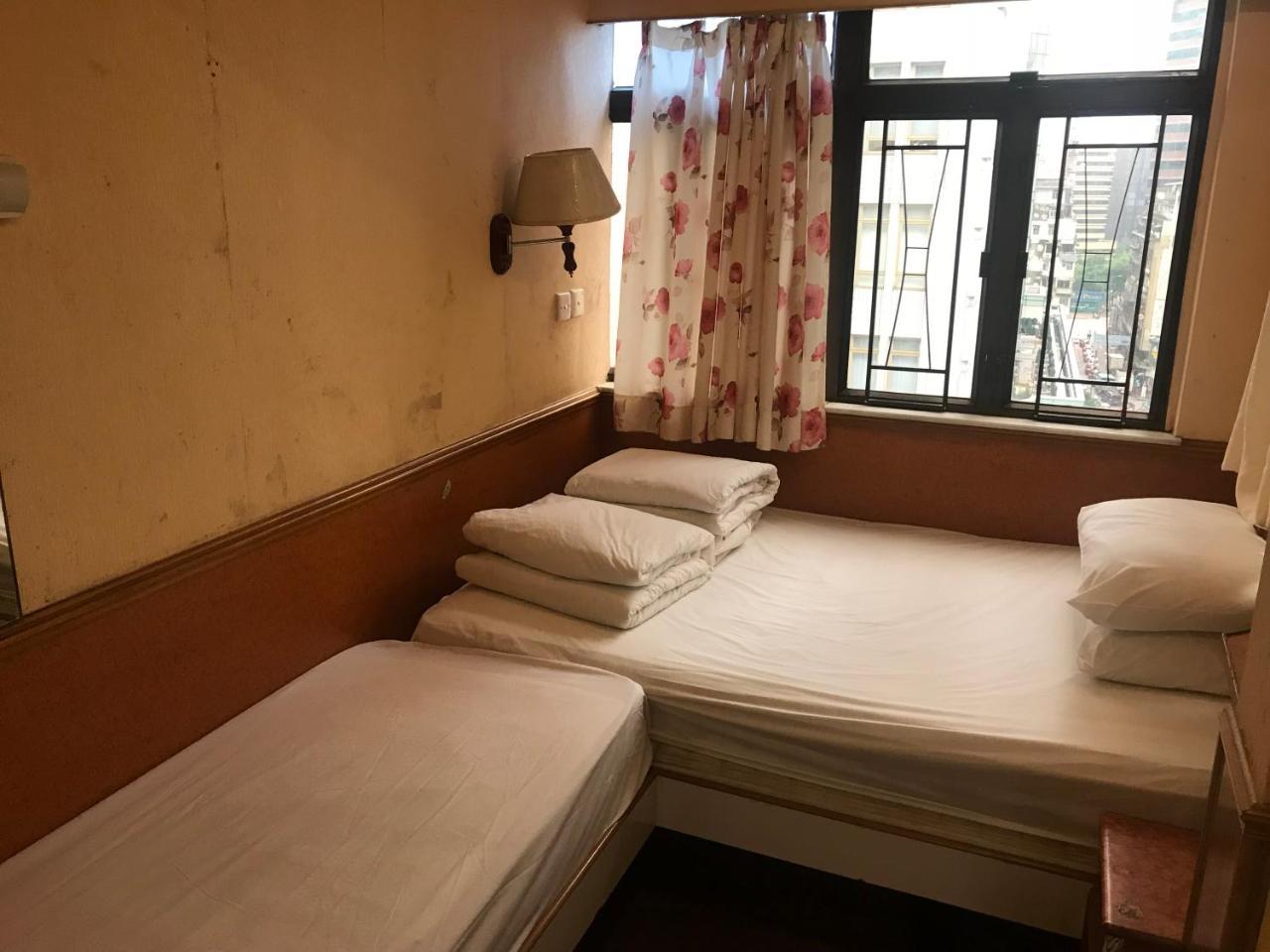Usa * Hong Kong
