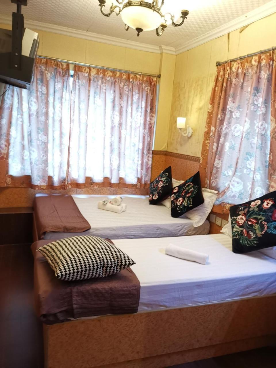 Pay-less A2 Guest house Hong Kong