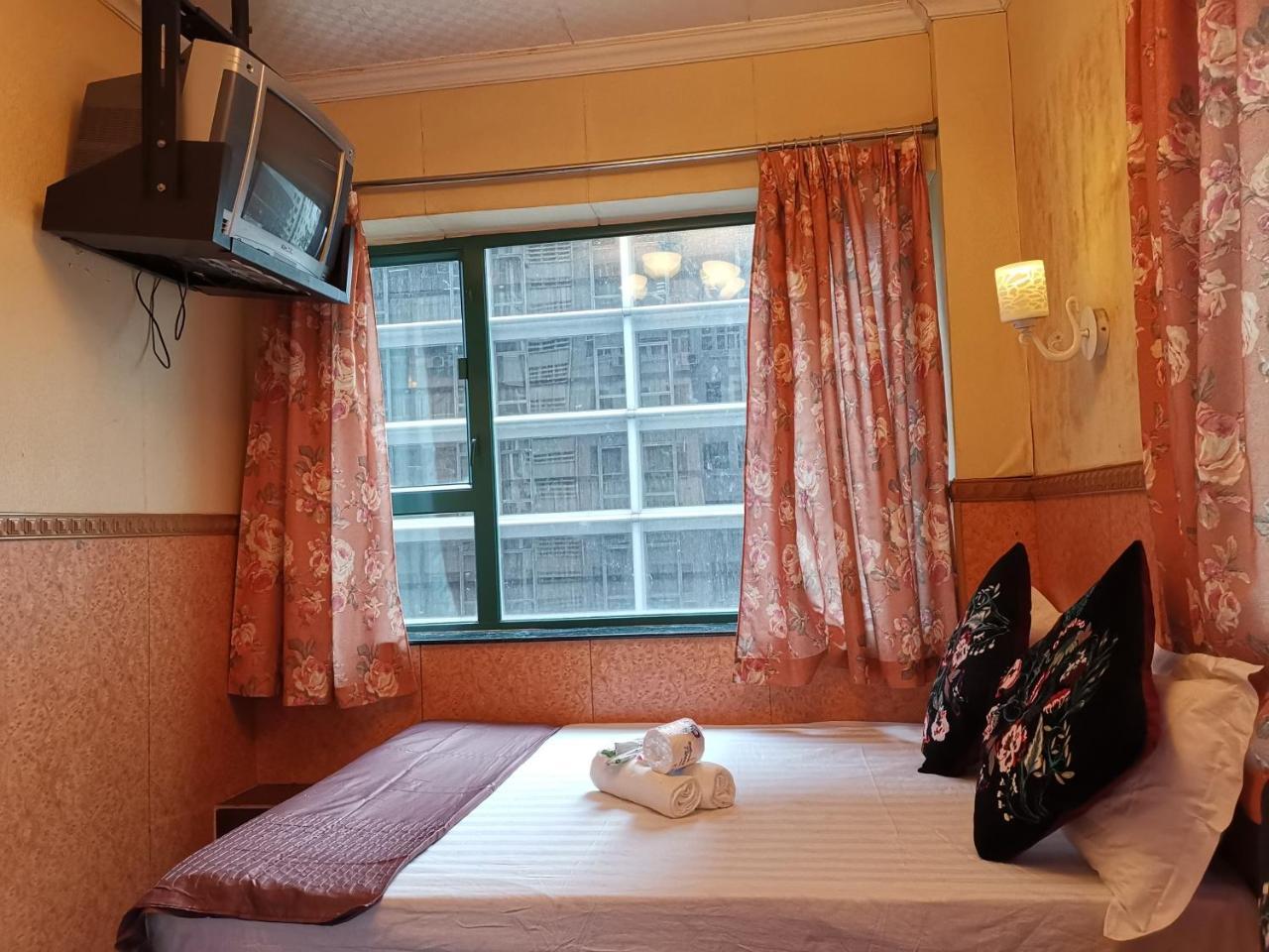 Pay-less A2 Guest house