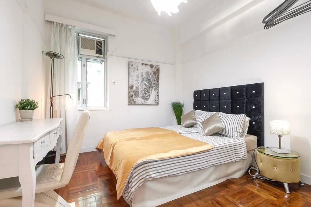 The Gallery 3 Bedroom 2 Bathroom Apt Hong Kong