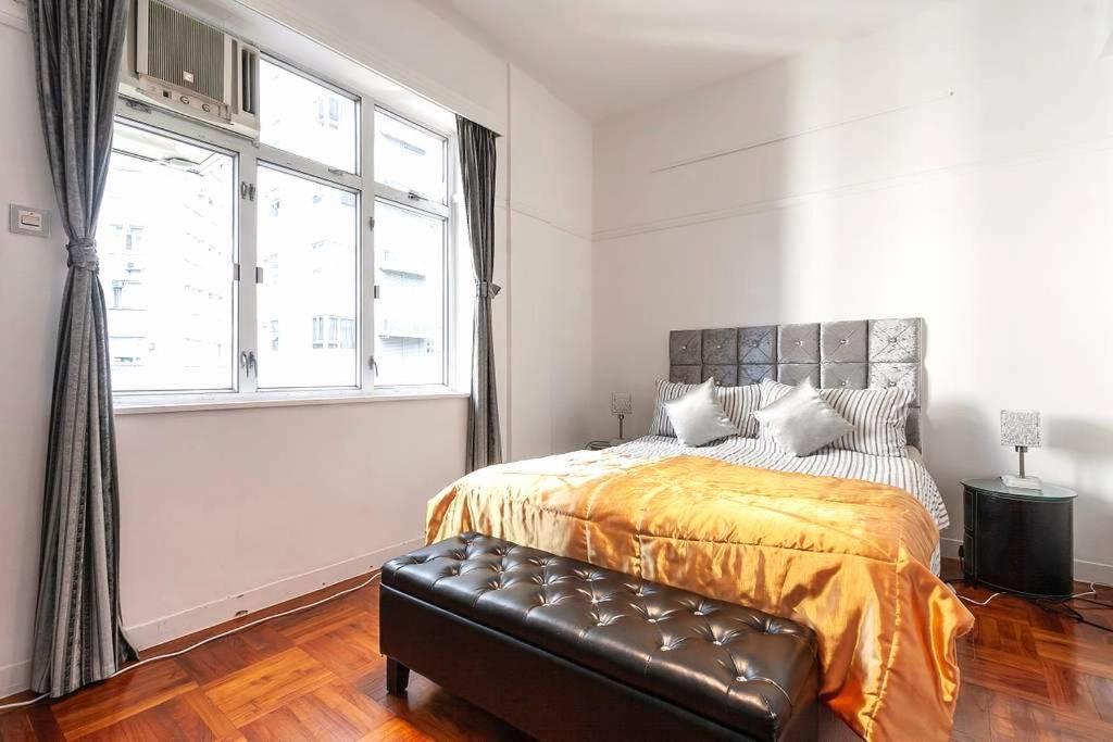 The Gallery 3 Bedroom 2 Bathroom Apt Apartment
