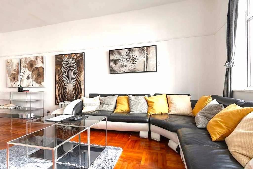 Apartment The Gallery 3 Bedroom 2 Bathroom Apt *