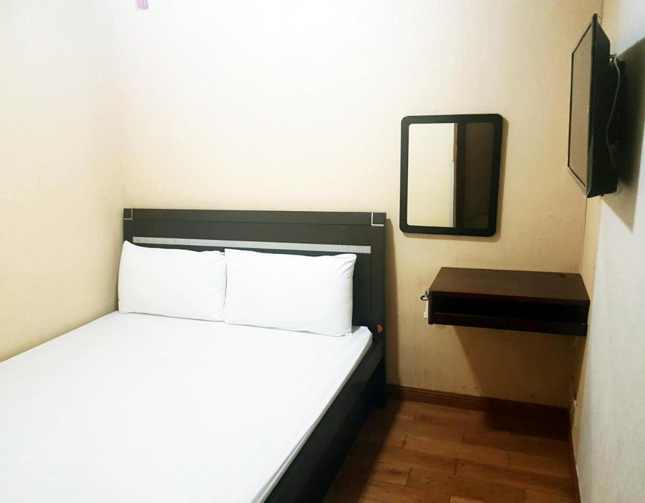 Taj Super Deluxe Guest house Hong Kong