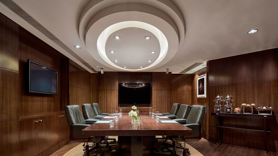 Khách sạn Cordis, 5*