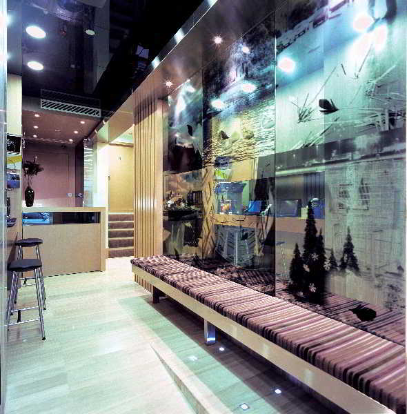 Mingle On The Wing Hotel Hong Kong