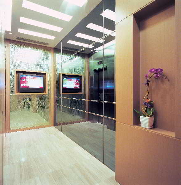 Mingle On The Wing 3* Hong Kong