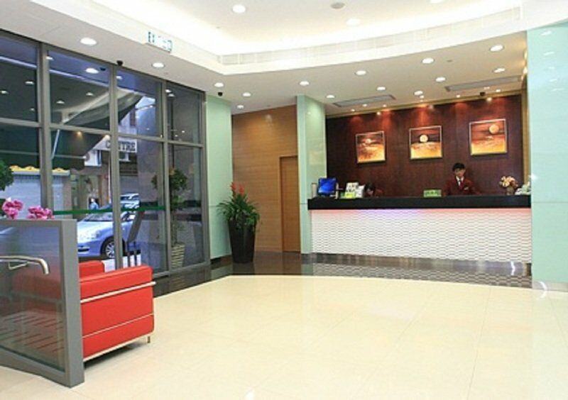 Hotel West 3*