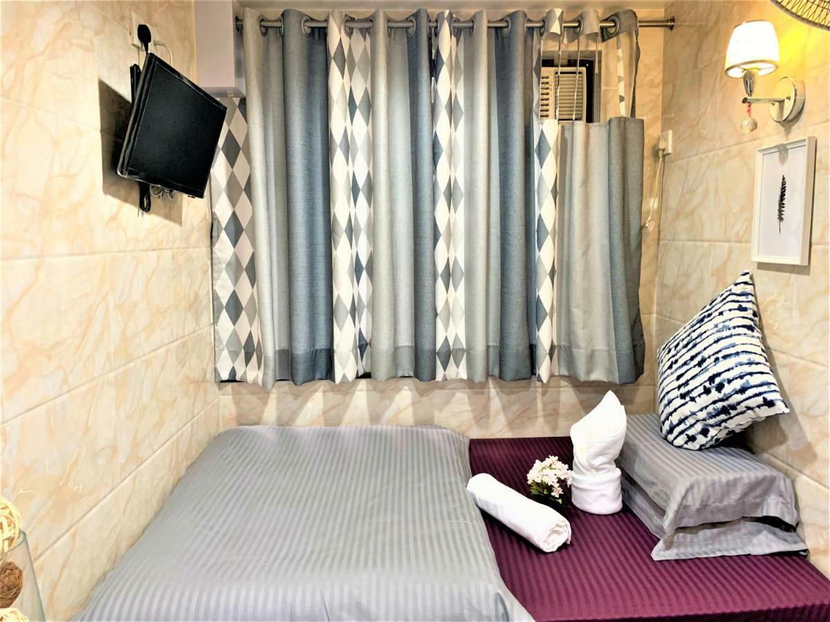 Super Guest house *