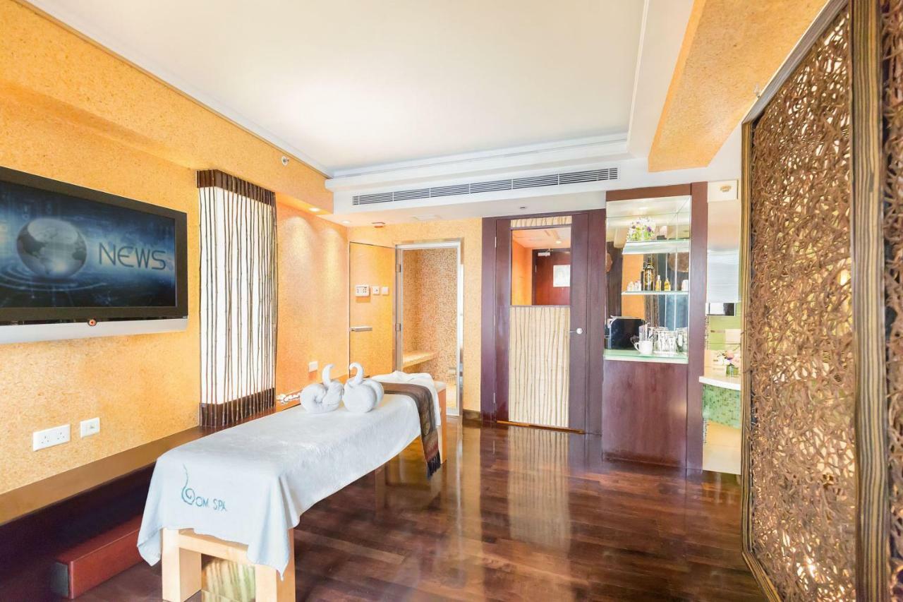 Regal Airport Hotel 5*