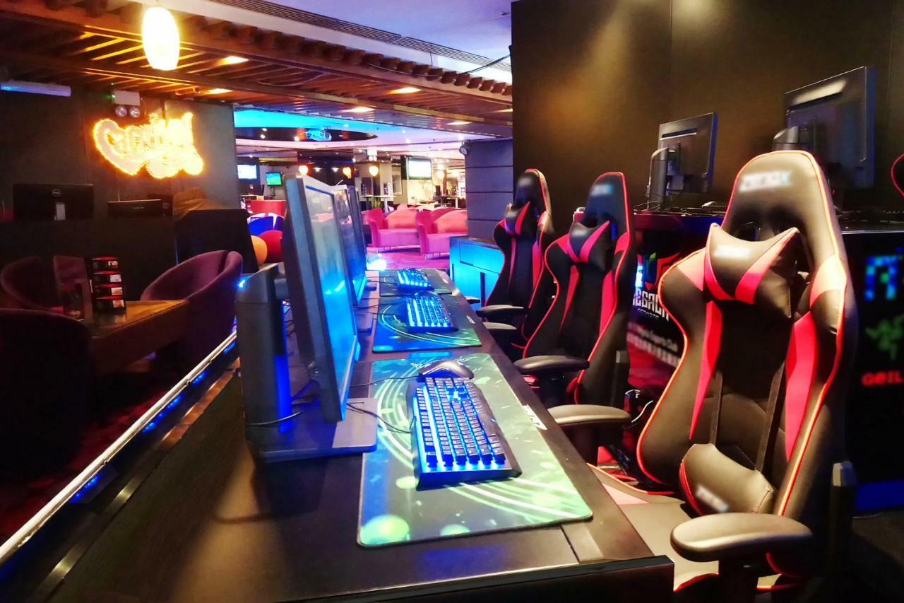 Regal Riverside 4*