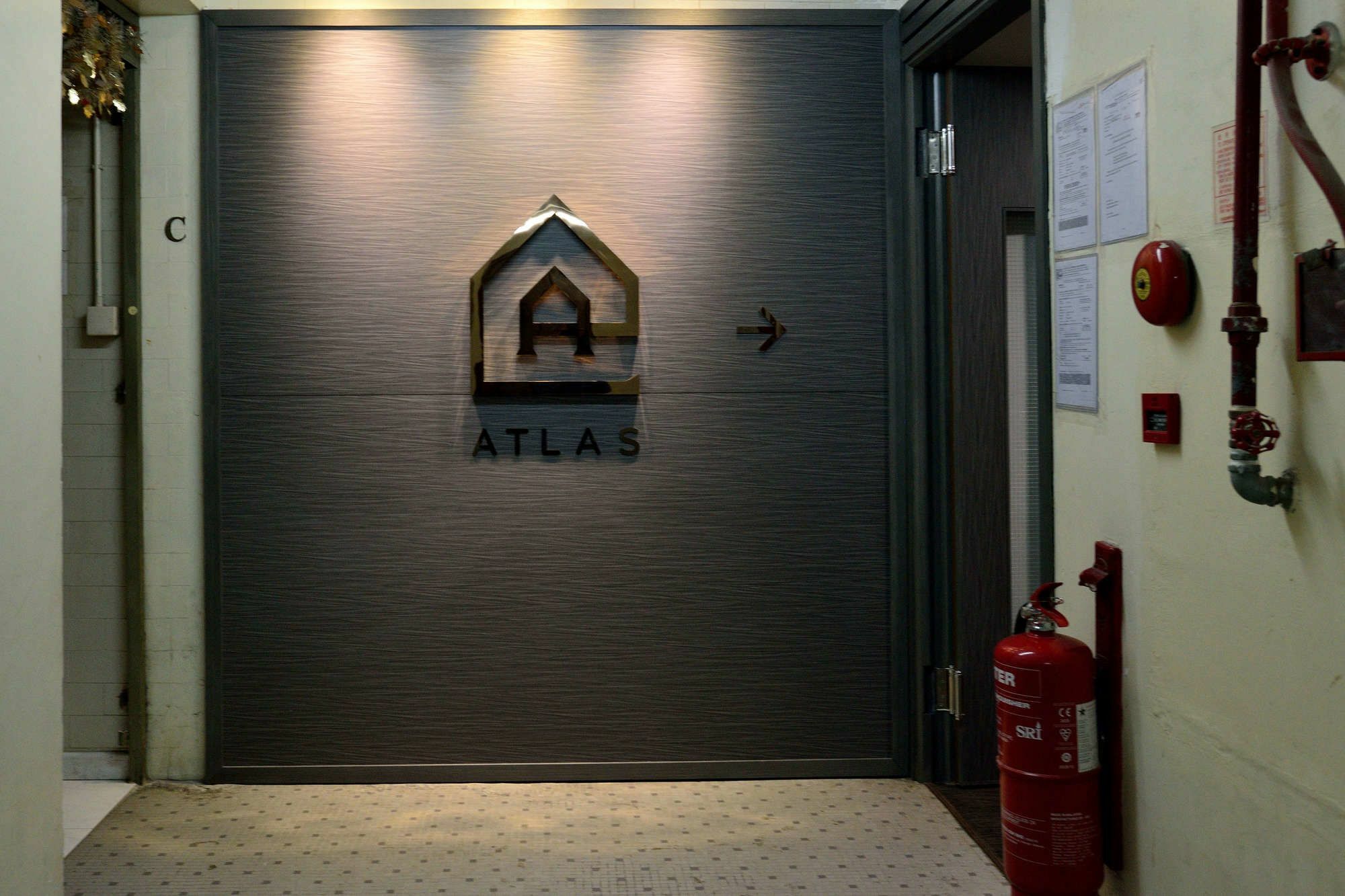 Guest house Atlas & Backpackers *