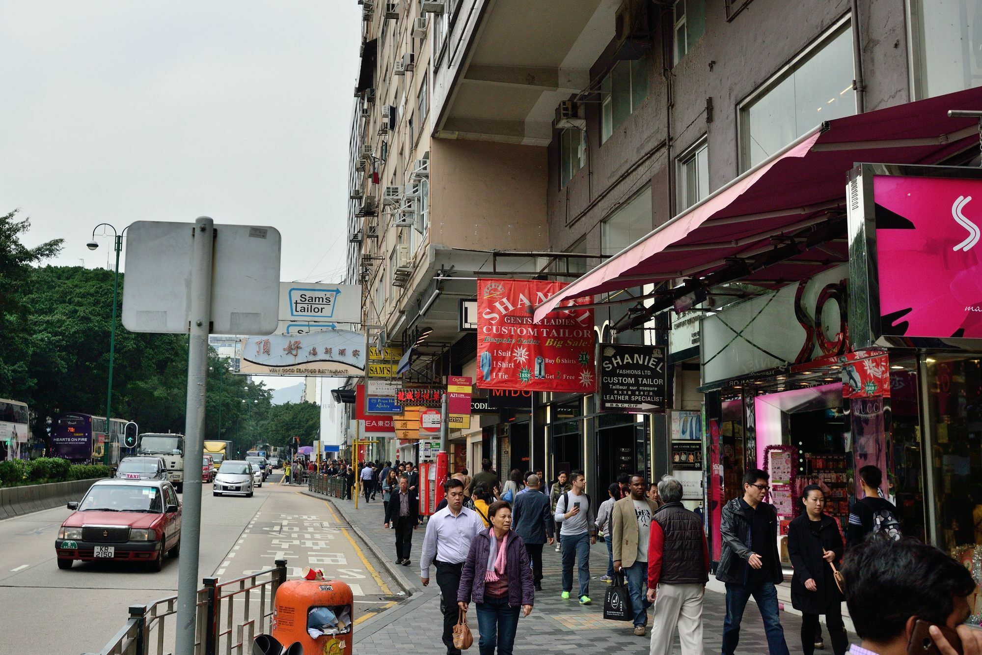 Atlas & Backpackers *