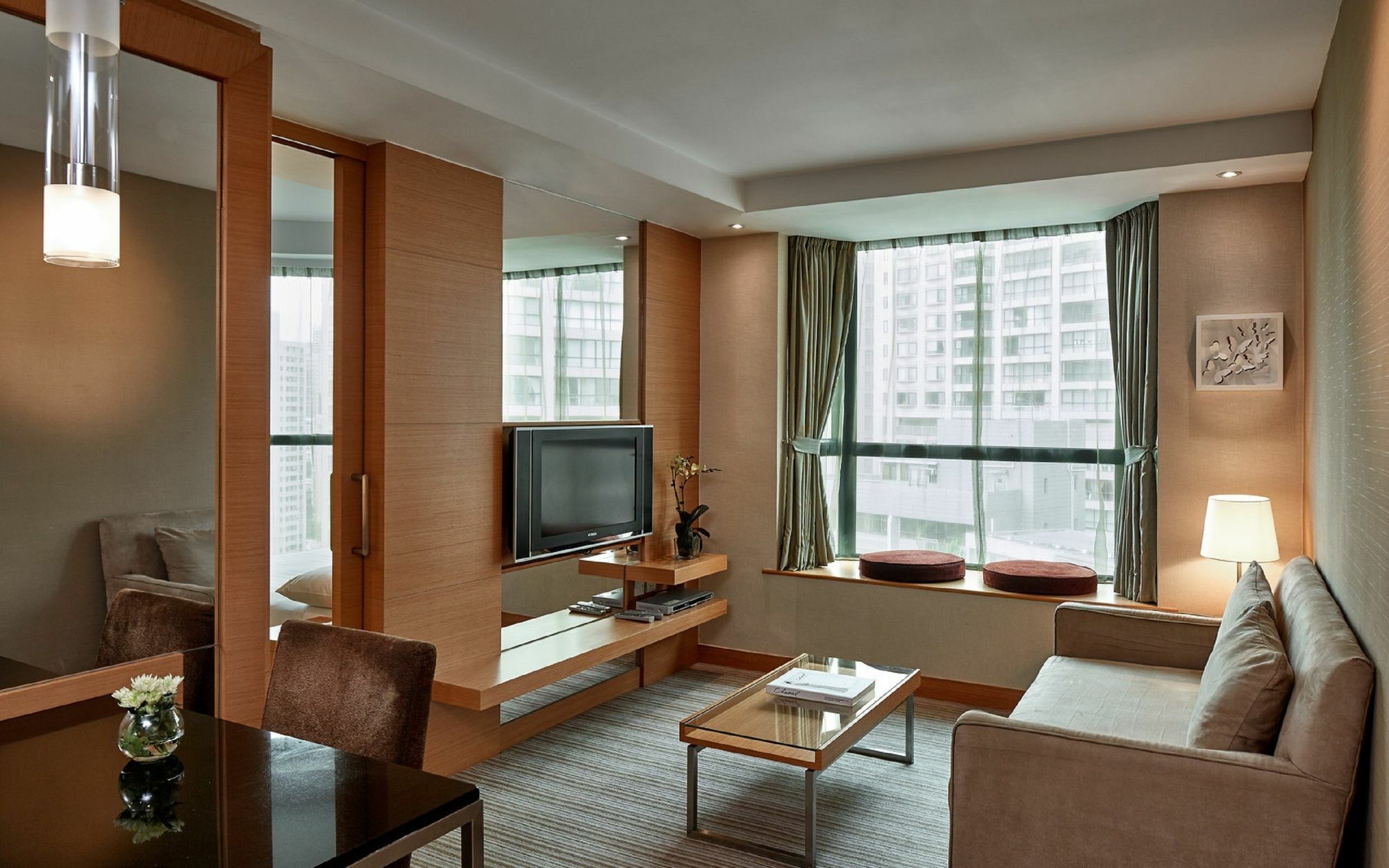 Two Macdonnell Road Aparthotel