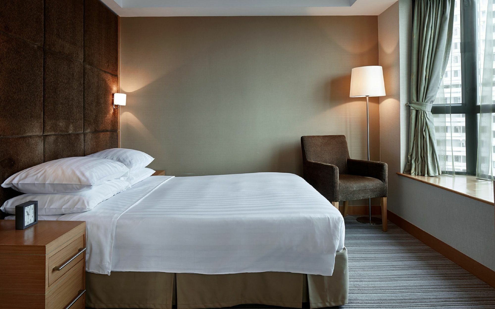 Two Macdonnell Road Aparthotel Hong Kong