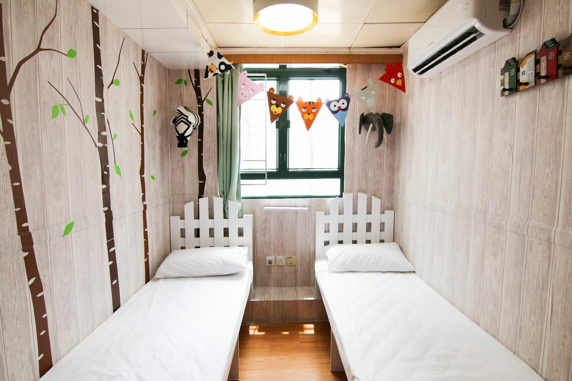 Cozy Jordan Station Guest house Hong Kong