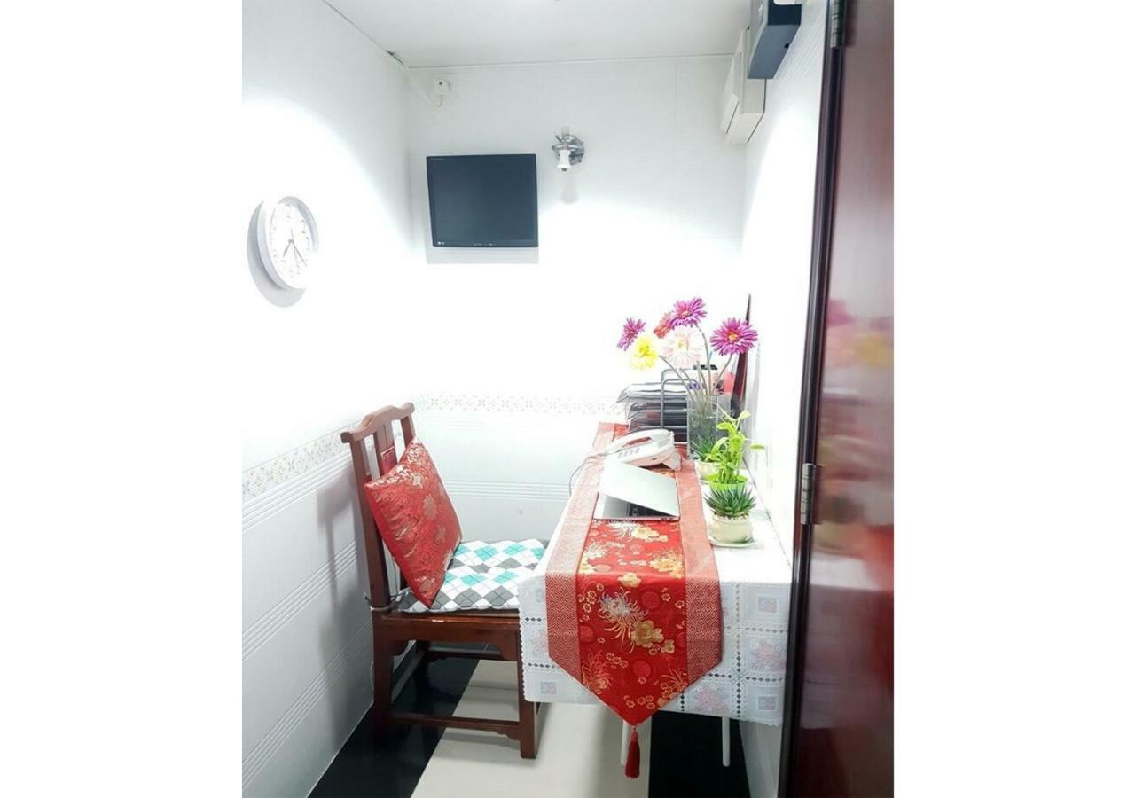 Manila Guest house Hong Kong