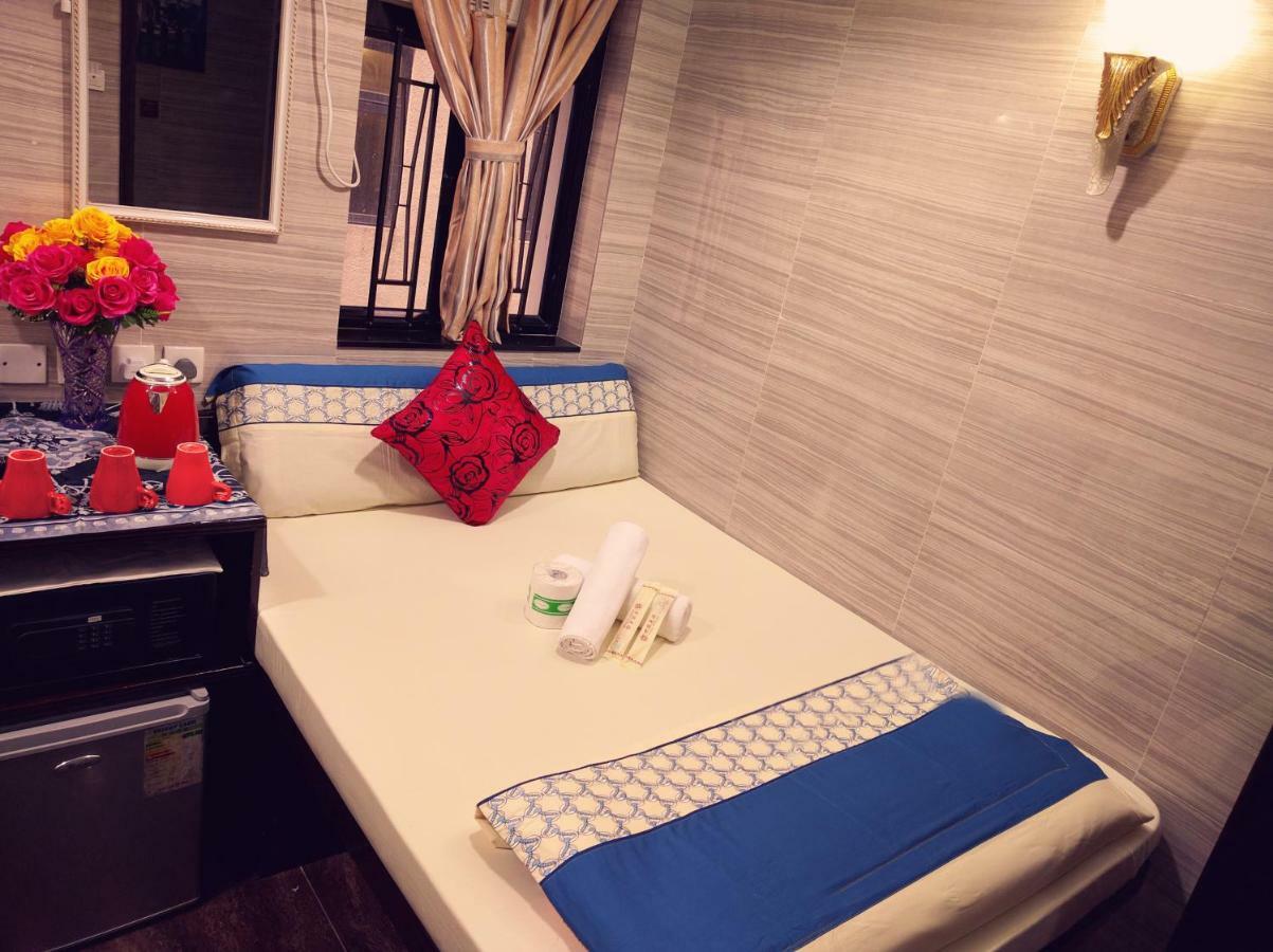16 Paris Block E Reception 10th Floor Guest house *