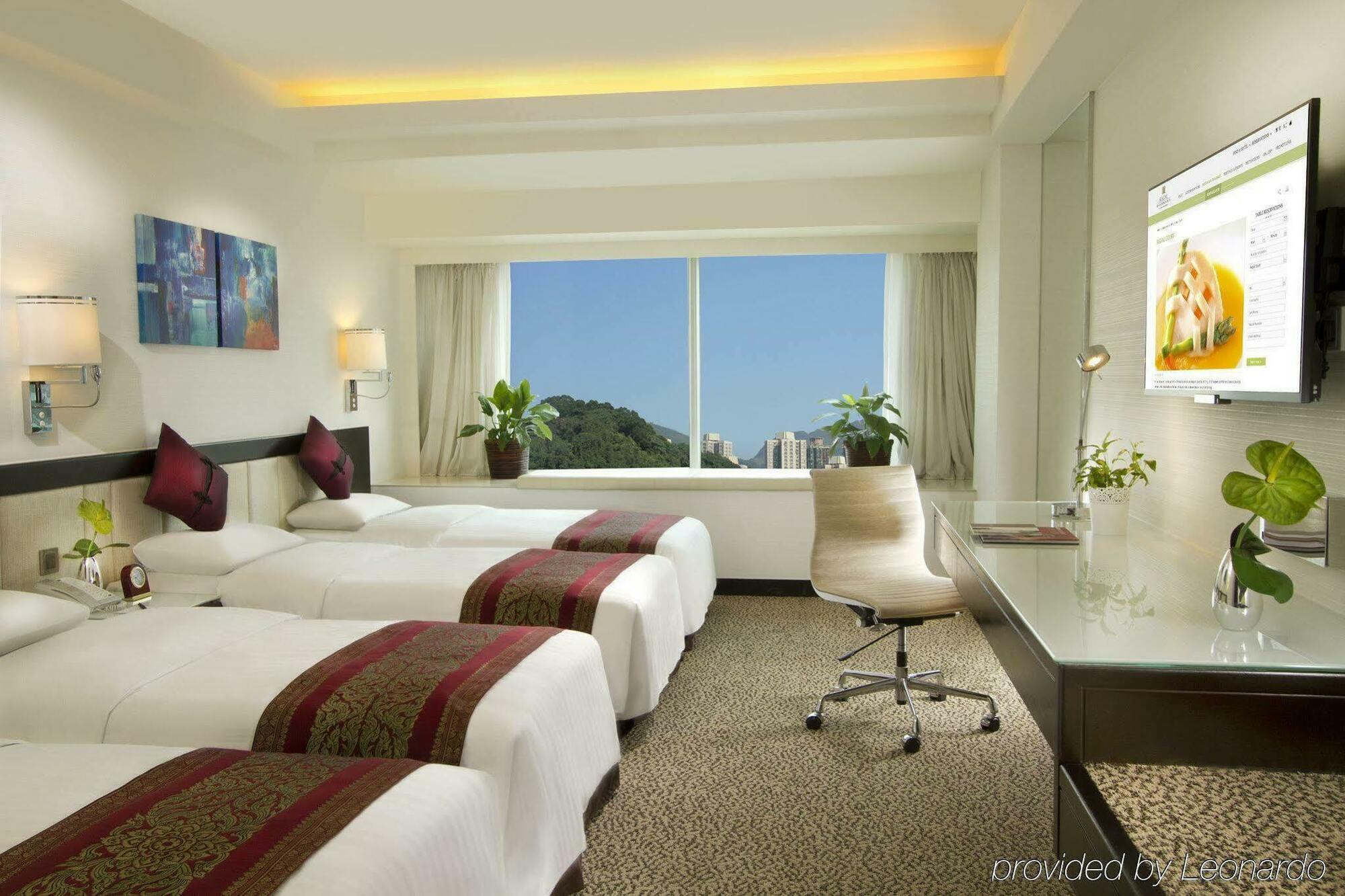 Regal Riverside