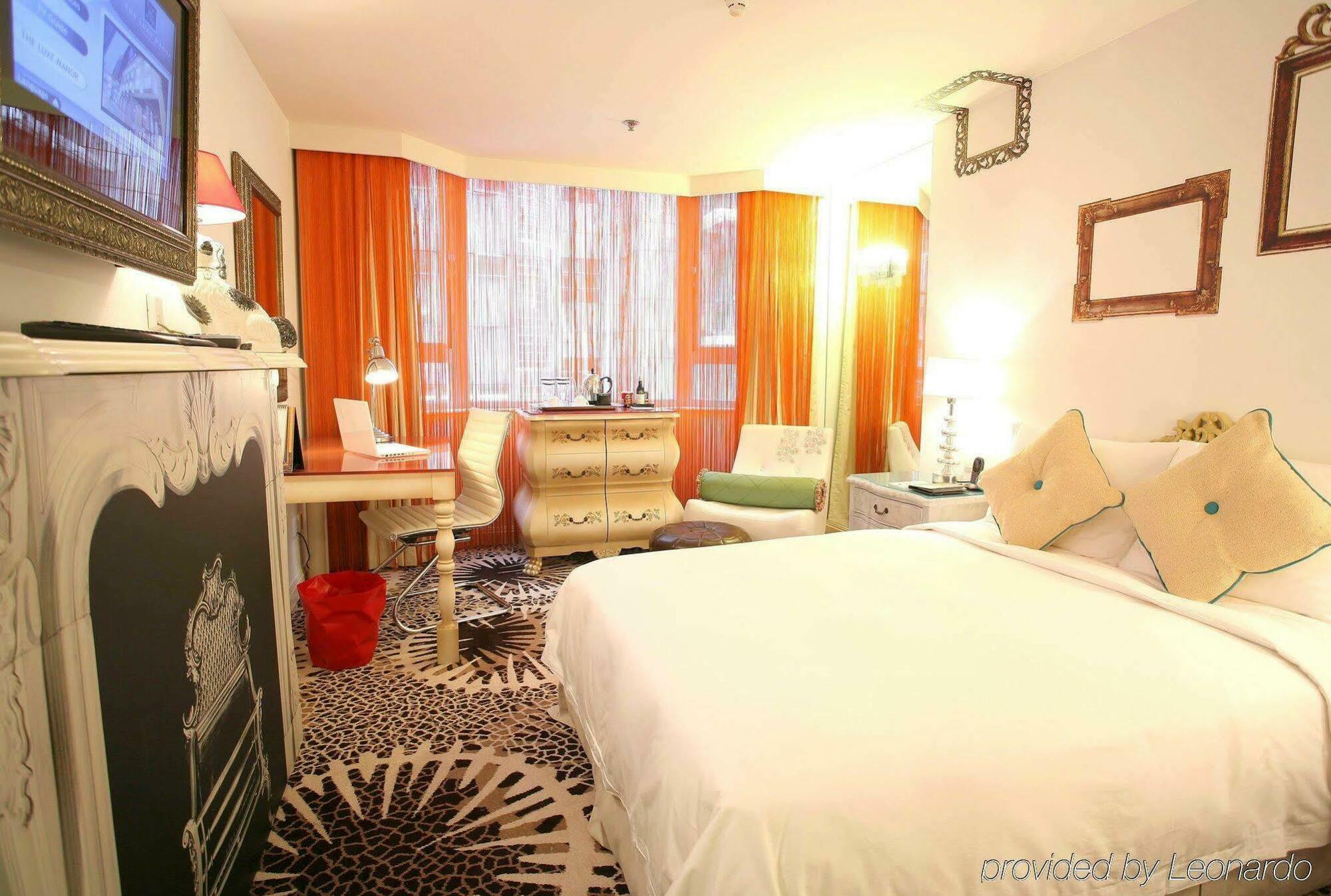 The Luxe Manor Hotel