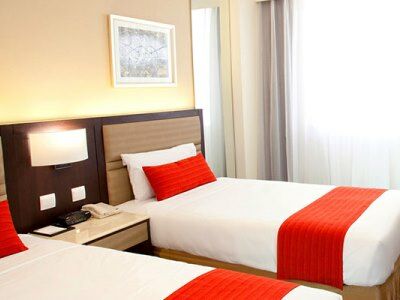 Khách sạn Metropark Kowloon 4*