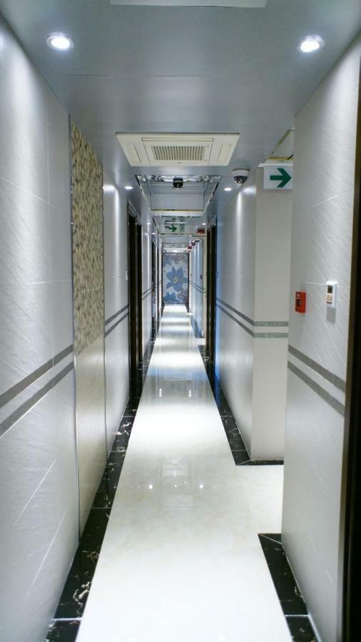 Mongkok Guest house *