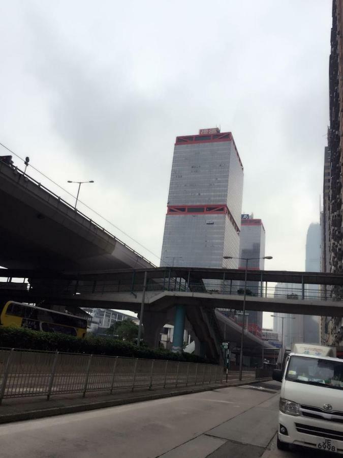 Minute * Hong Kong
