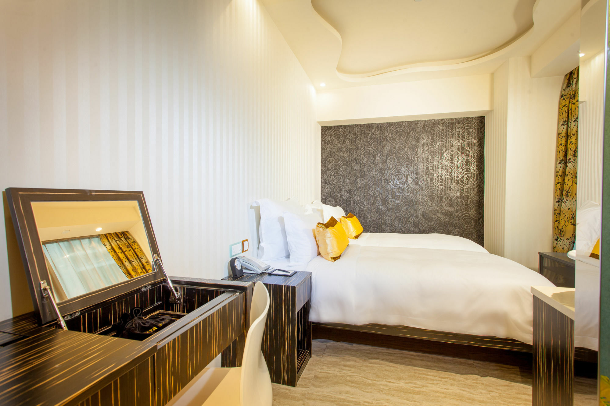 Harbour Bay Hotel 3*