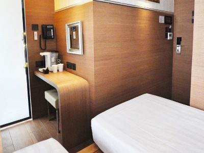 Bluejay Residences Hotel 3*