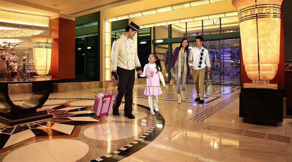 Disney's Hollywood 5*