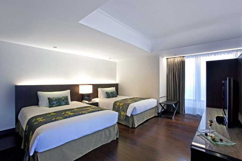 Nina Tsuen Wan West 5* Hong Kong