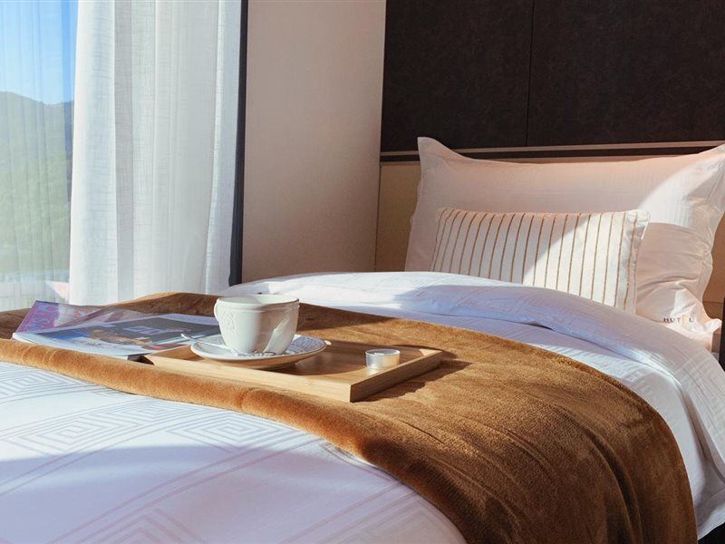 Hotel E 3*