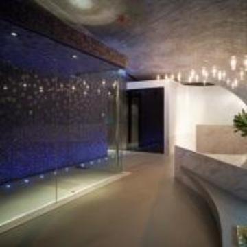 V Wanchai Aparthotel 4*
