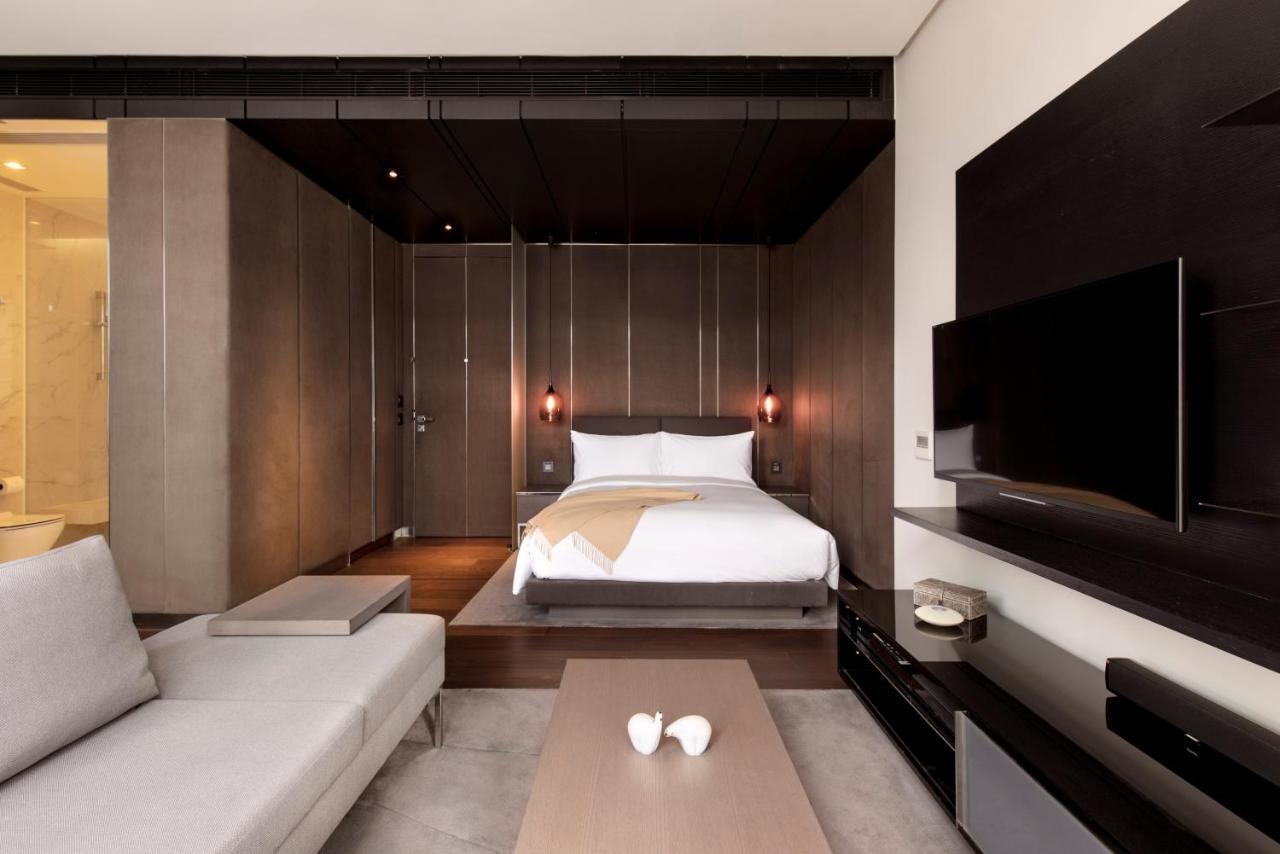 Aparthotel East 4*