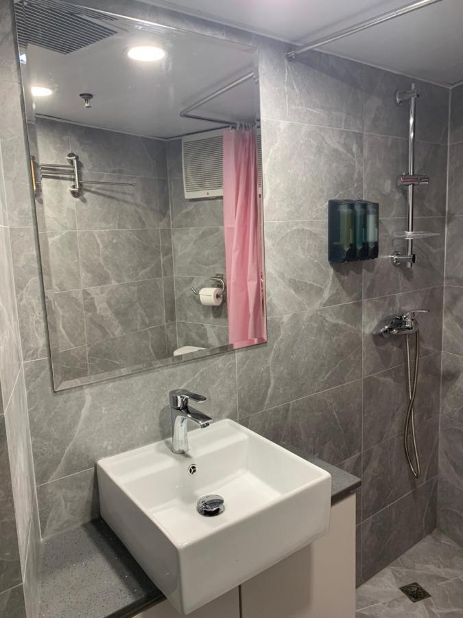 J Guest house Hong Kong